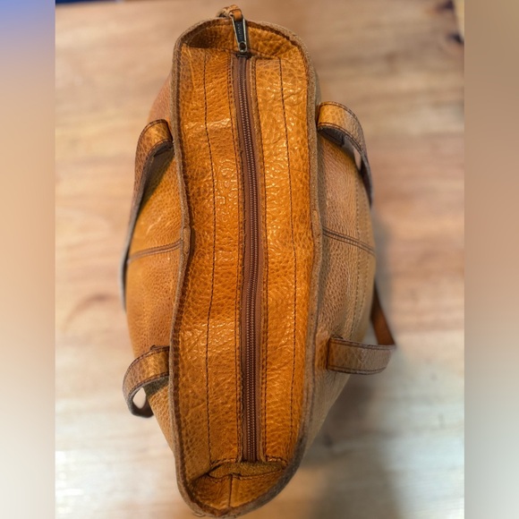 Duluth Trading Co. leather bag/purse￼ - Picture 6 of 10